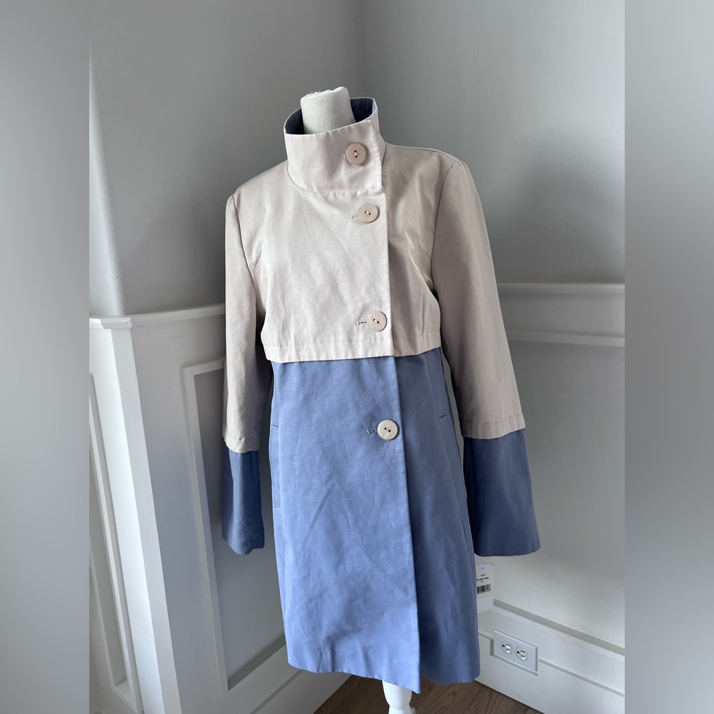 Tahari Two-Tone Trench Coat in Cream and Blue
